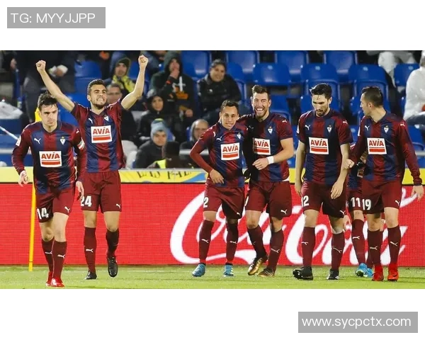 2018年埃瓦尔主场迎战巴塞罗那的精彩对决回顾与分析