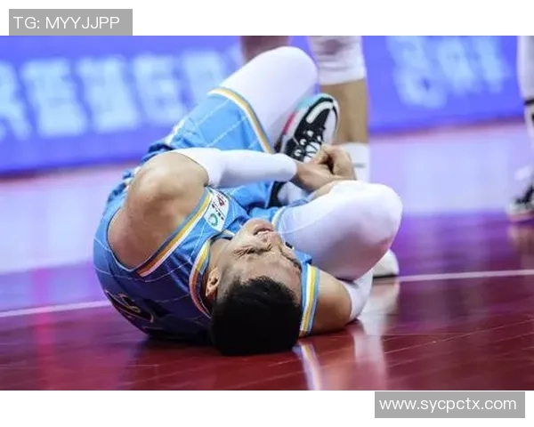 辽宁本钢球员在比赛中受伤,恐影响后续比赛 辽宁本钢球员在比赛中受伤,恐影响后续比赛