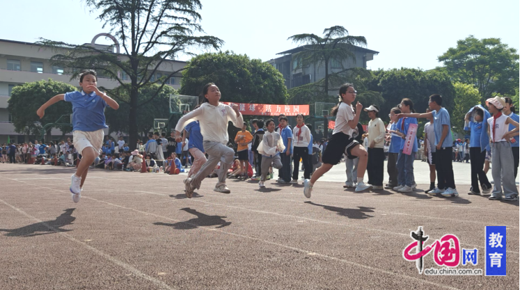 乐山新桥小学天行体育注册：悦享运动活力校园(图2)